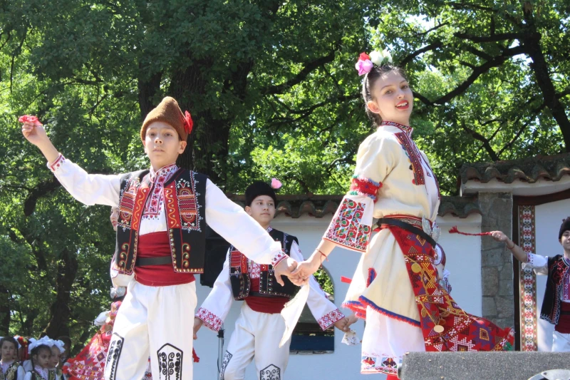 Важна промяна в програмата на събора "Китна Тракия пее и танцува" в Хасково
