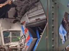 Пътнически и товарен влак се сблъскаха в аржентинската столица, 16 души са ранени