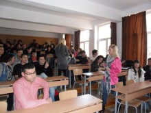 Младежите от ГЕРБ обобщиха данни от своя анкета срещу тютюнопушенето