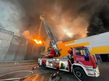 Пожар избухна в търговски център в центъра на Варшава