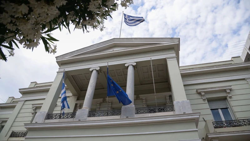 Гръцкото МВнР след клетвата на Силяновска-Давкова: Грубо нарушение на Преспанското споразумение и конституцията на РСМ