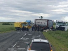 Първи кадри от катастрофата с камиони на път за морето