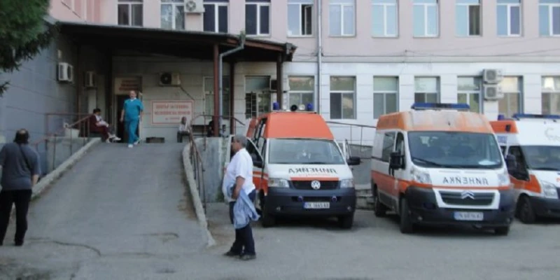 Двама тийнейжъри от Драгичево се оказаха в ареста, след като вандалстваха в пернишкото Спешно