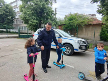 В Силистра полицейски служители обучават деца в безопасно поведение на пътя