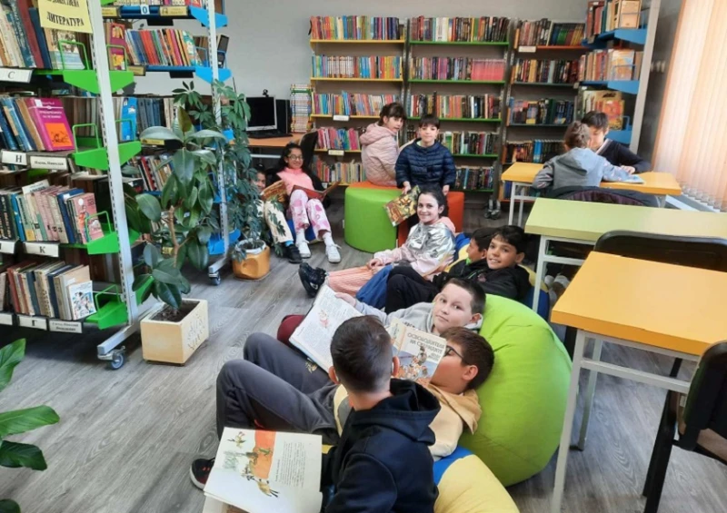 Дискусия на тема "Библиотеките - по-нужни от всякога" в Кюстендил