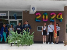 Училищата в Девин изпратиха зрелостниците от Випуск`2024