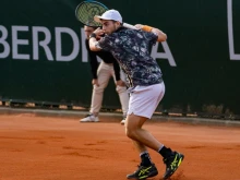 Адриан Андреев се класира за основнаха схема на силен тенис турнир в Португалия