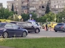 30-годишен мъж е в болница след катастрофата между автобус и тротинетка в Стара Загора