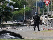 Франция обяви извънредно положение в Нова Каледония, броят на жертвите расте