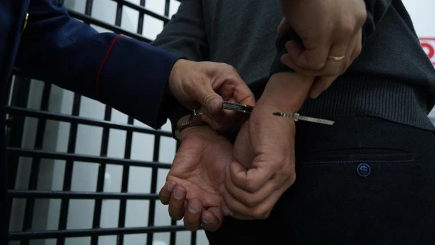 Арестуваха член на Инспектората към ВСС заради непристойно поведение в хотел във Враца?