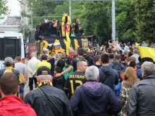 Затварят улици в Пловдив заради шествието на феновете на Ботев