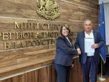 57 споразумения за финансиране на общински проекти с над 122 млн. лв. от държавния бюджет подписа министър Коритарова   