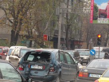 Катастрофа парализира движението в района на Сточна гара