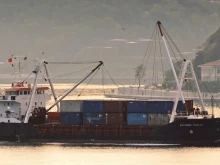 Испания забранява на кораби, превозващи оръжия за Израел, да акостират на нейни пристанища
