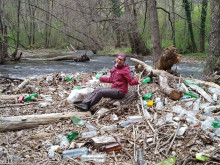Масово почистване на река край Кюстендил