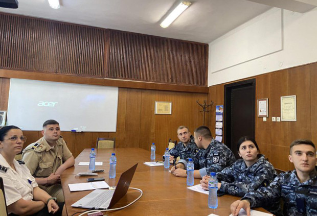 Семинар за обмяна на опит с Военноморския институт в Одеса