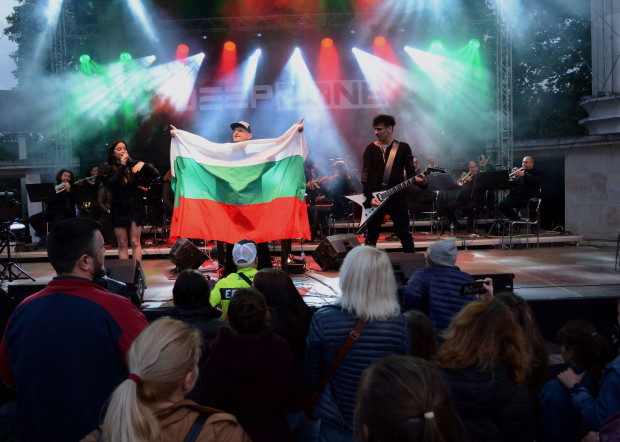 Варна даде старт на туристическия сезон с грандиозен концерт