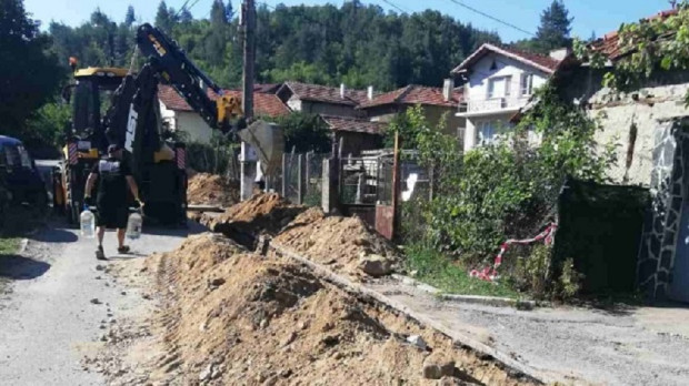 Намаляват срока за отстраняване на аварии по водопровода в Кюстендилско
