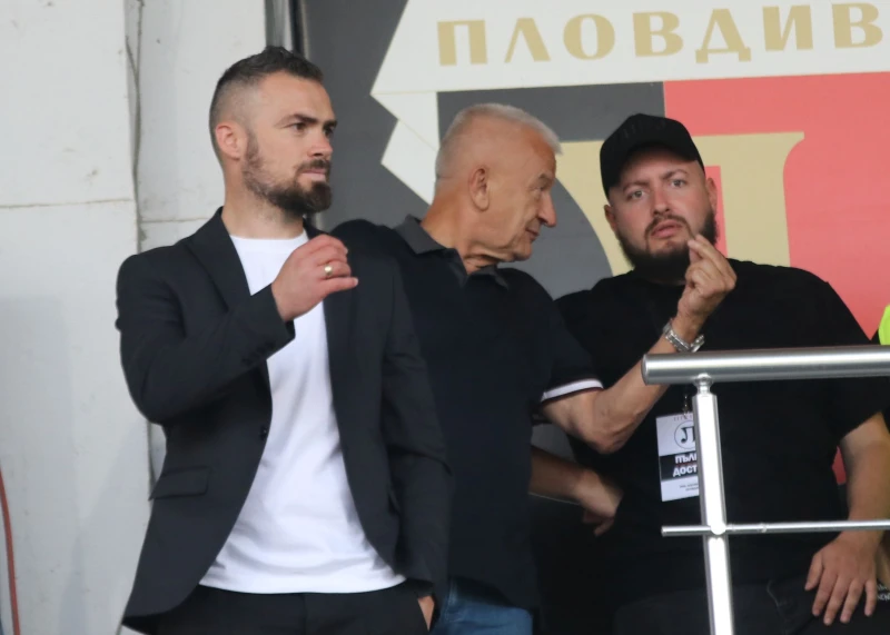 Крушарски: Най-обичаме да си дрънкаме празни чинии! Да си фантазираме сме номер 1
