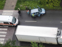 Катастрофа до пешеходна пътека в Пловдив между ТИР и кола