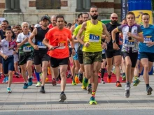 Над 800 души се надпреварват в Плевенския маратон
