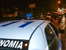 Гангстери се взривяват с гранати в предградие на Атина