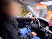 Пореден случай: Дете шофира във Врачанско, а майка му го снима