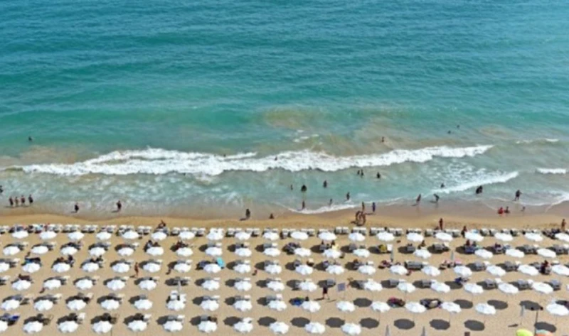 Много плажове във Варна може да останат неохраняеми, каква е причината