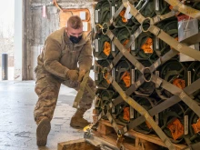 САЩ готвят нов пакет помощ за Украйна още тази седмица