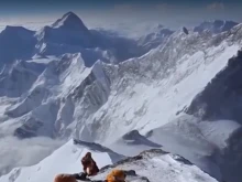 Още една българка покори Еверест
