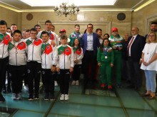 Кметът на София награди атлети в неравностойно положение