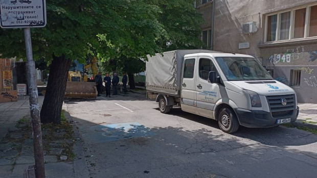 Затворена за движение улица Стефан Стамболов във Варна в района