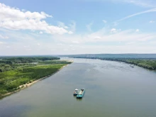Два кораба ще се "сблъскат" на Дунав