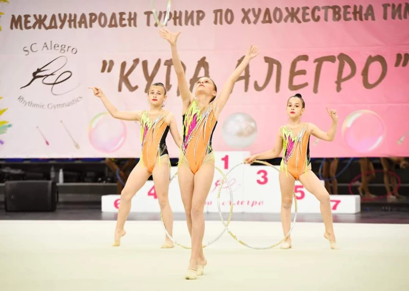 Пет медала спечелиха възпитаничките на Спортен клуб по художествена гимнастика "Тунджа-2015"