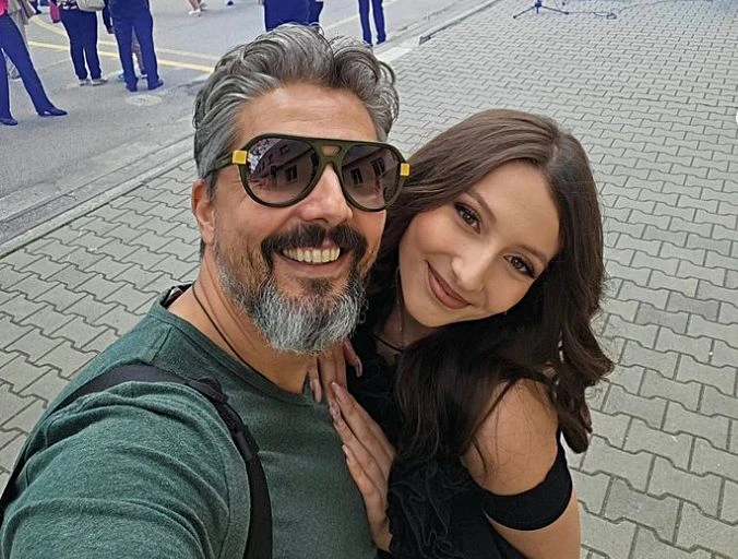 Стефан на Гала показа дъщеря си, която е абитуриентка тази година