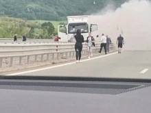 Камион с боеприпаси е катастрофирал на магистрала "Струма" , движението е ограничено