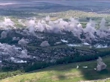 Епични кадри от удара на руски "Градове" по украинските части в Часов Яр