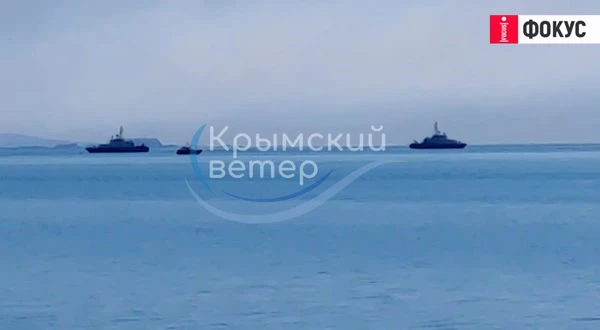 Руски катери охраняват без прекъсване Кримския мост откъм Азовско море