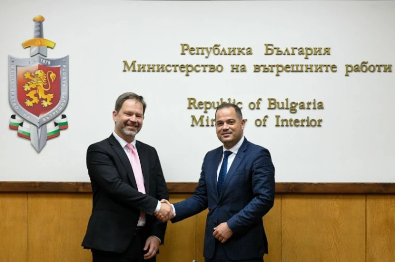 Калин Стоянов проведе работна среща с посланика на Кралство Дания в София