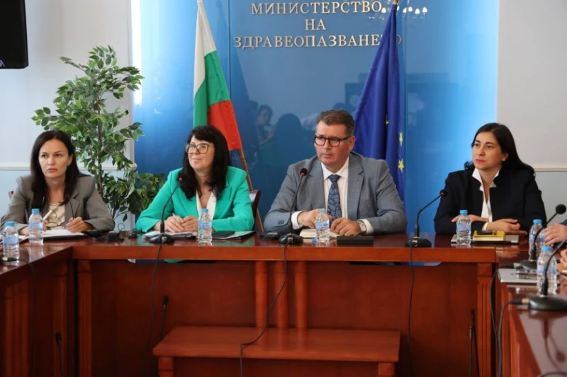 Министър Кондева даде старт на изготвянето на структура и функционалност на Националната детска болница