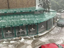 Заради градушката над София: Аварийните екипи на Столичната община реагират на сигнали