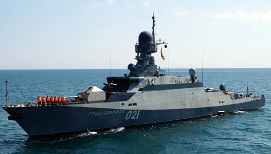 Русия държи два военни кораба в Черно море, но не и ракетоносци
