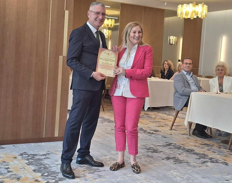 Кметът на пловдивския район "Източен" награди просветни дейци и учители