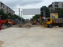 Пускат южното платно на бул. "България" до края на седмицата
