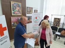 Надя Йорданова поздрави местните червенокръстци на церемония за отличени доброволци от Областния съвет на БЧК в Разград