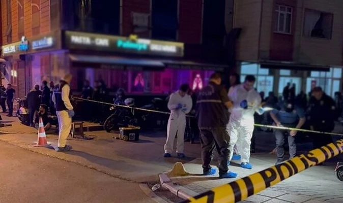 Трима души загинаха при престрелка в Турция