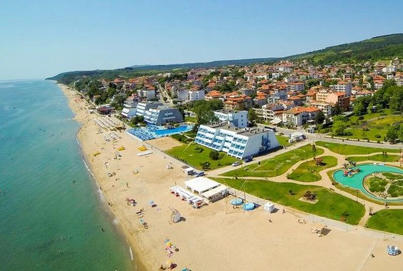 Алчни бизнесмени удариха дъното с тази заплата на морето