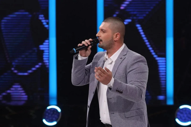 Сензация! Яни Янков е на полуфинал в най-голямото балканско музикално шоу