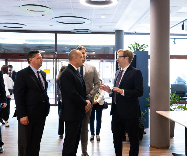 Президентът Румен Радев посети образователния и изследователски център Mathias Corvinus