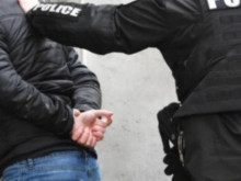 Задържаха мъж, попречил на полицаи да изпълнят служебните си задължения в Силистренско